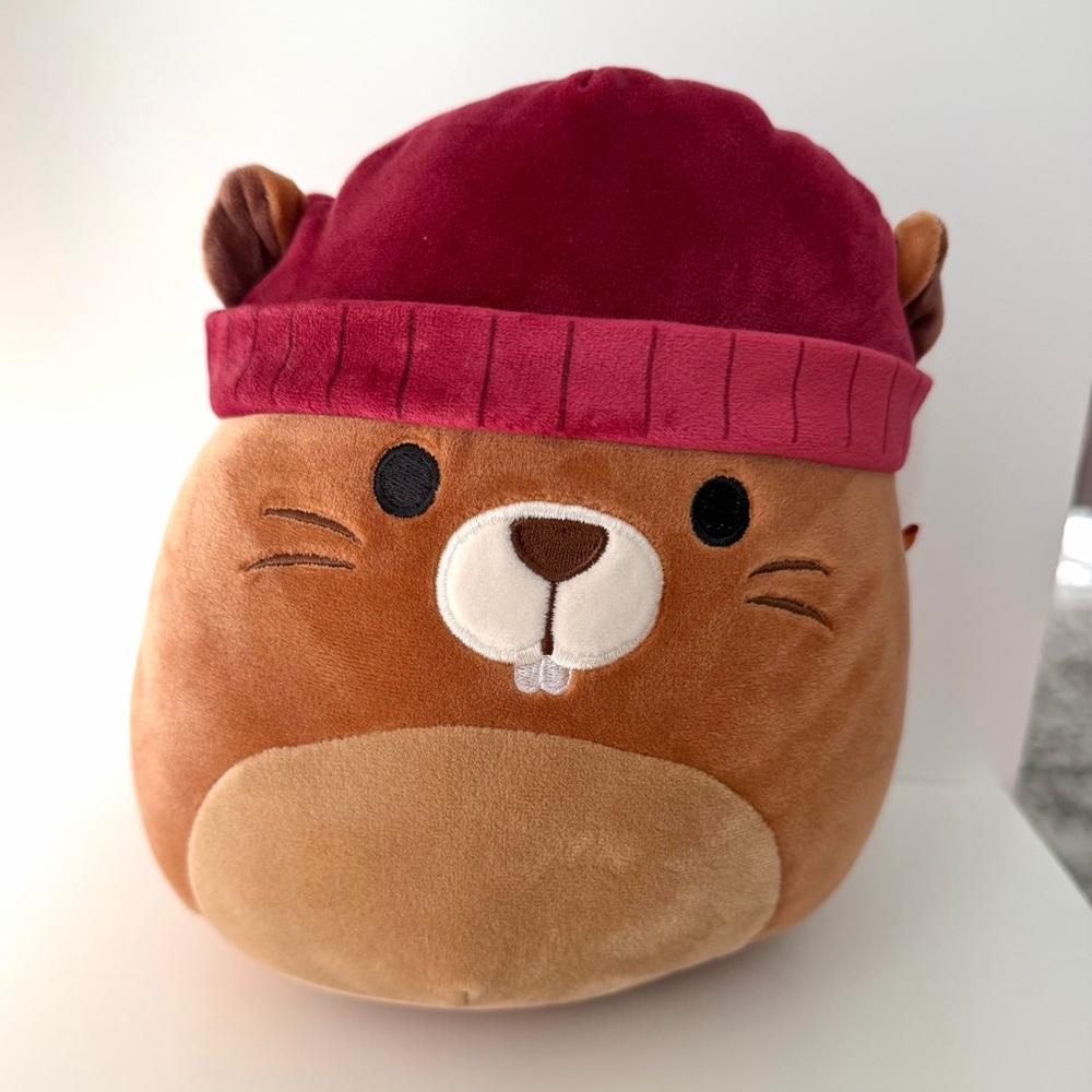 SQUISHMALLOWS 2023 Fall Harvest Squad 8" Chip the Beaver Animal Plush Doll